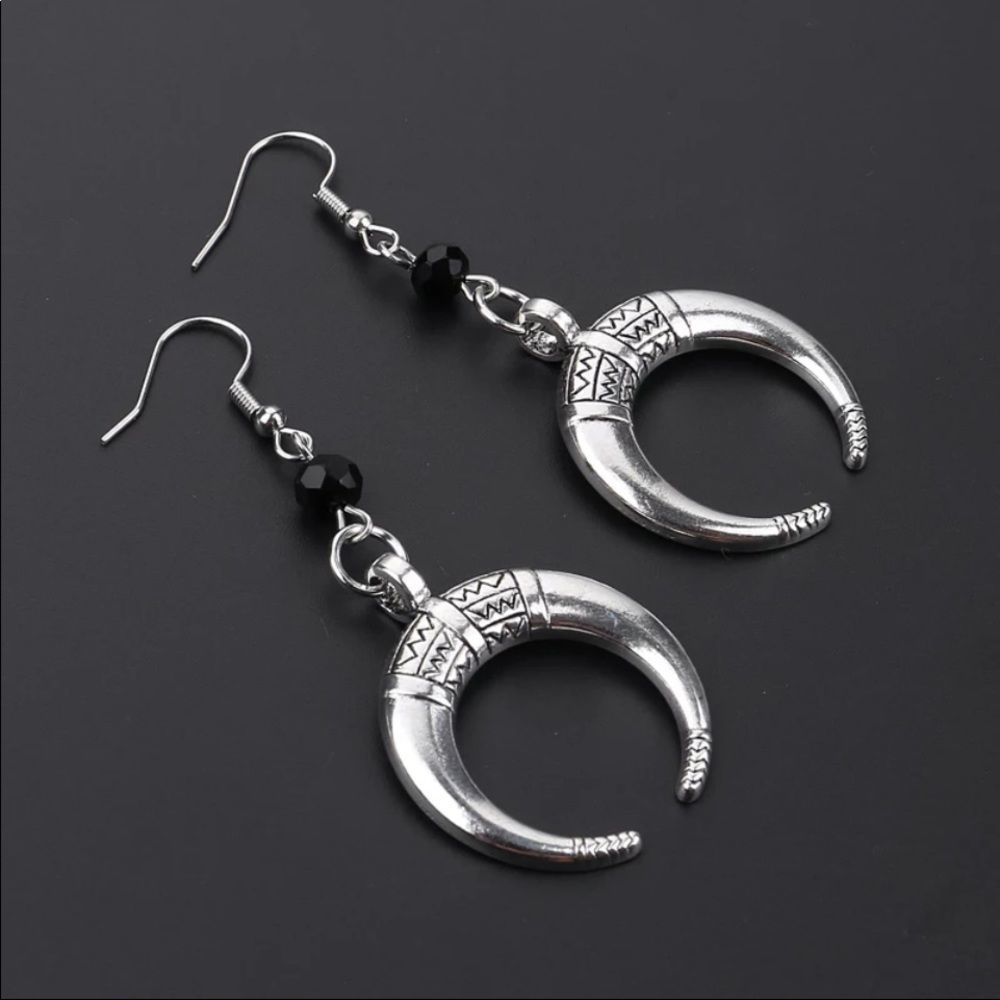 New Viking Horn Gothic Earrings